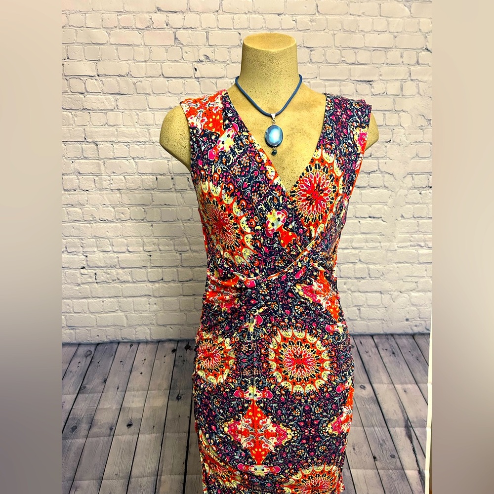 Kut from the kloth 
Size s
Foa wrap vibrant color .